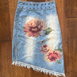 Fang Y2K asymmetrical denim skirt with painted flowers and beads, fringed hem